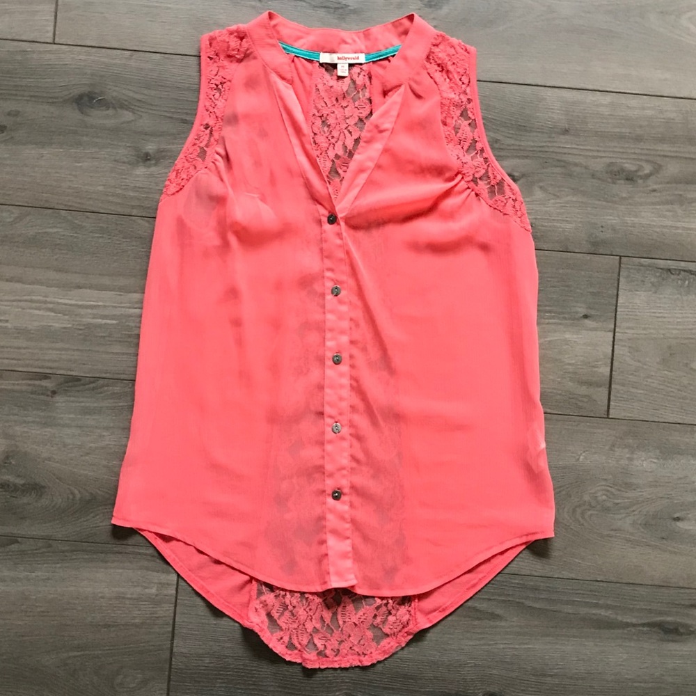 Hollywould Size Medium Lace Panel Button Down Tank